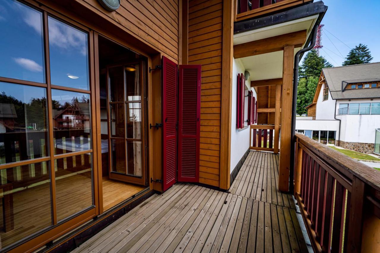 Pohorje Village Wellbeing Resort - Forest Apartments Videc Hočko Pohorje Buitenkant foto