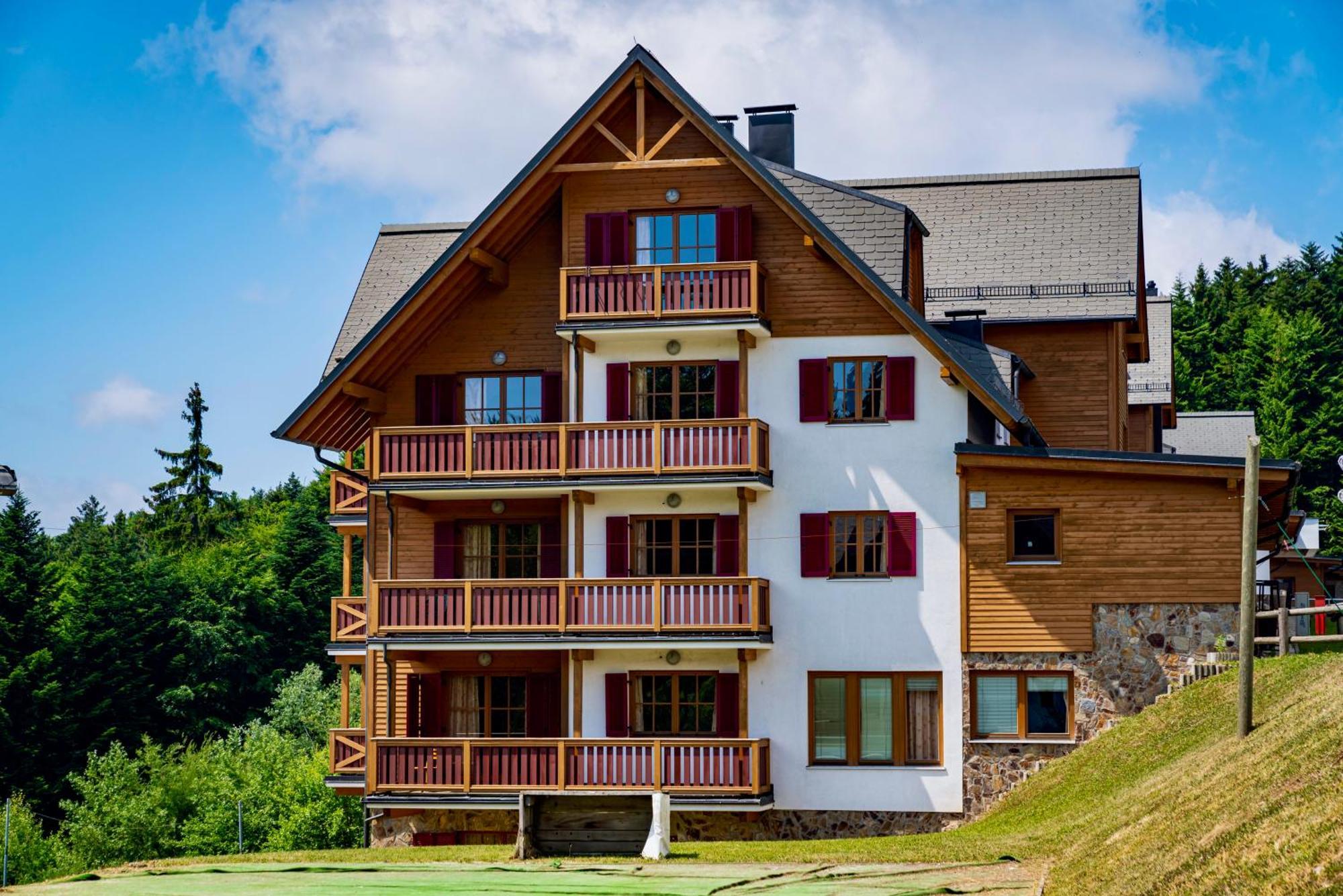 Pohorje Village Wellbeing Resort - Forest Apartments Videc Hočko Pohorje Buitenkant foto